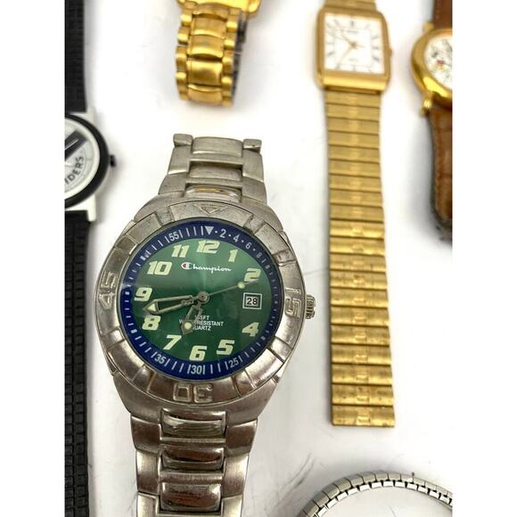 Lot Of 24 Vintage Assorted Watches For Repair Need New Batteries Untested Modern - Picture 10 of 13